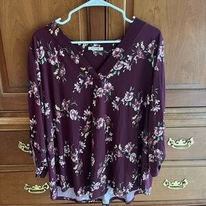 Lush Floral V-Neck Women's Top - Burgundy